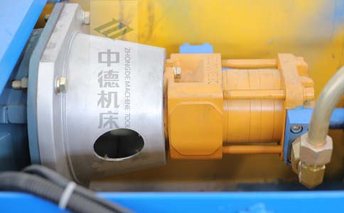 ZDPK-6325采用國內(nèi)一流品牌電機(jī)及油泵，動(dòng)力強(qiáng)勁，噪音低.jpg