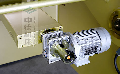 ZDS-640后檔料減速電機(jī)，質(zhì)量好，模擬運(yùn)算定位速度快.jpg